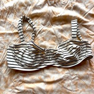 Monday Swimwear Clovelly Top in M